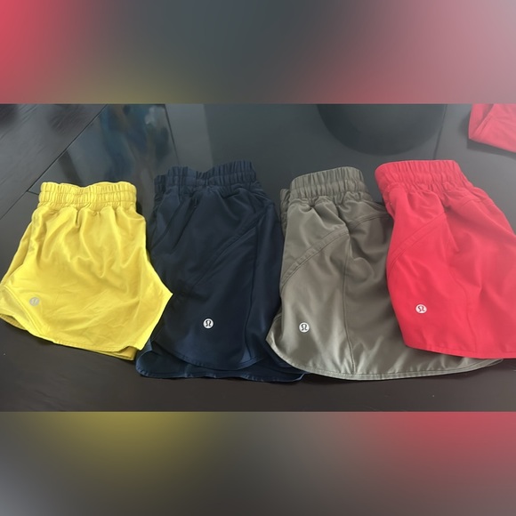 Lululemon Shorts sizes 4-6 - Picture 1 of 1